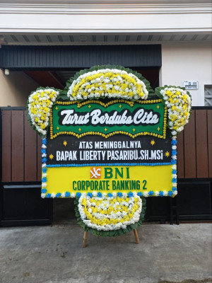 Papan Bunga Duka di Pisang